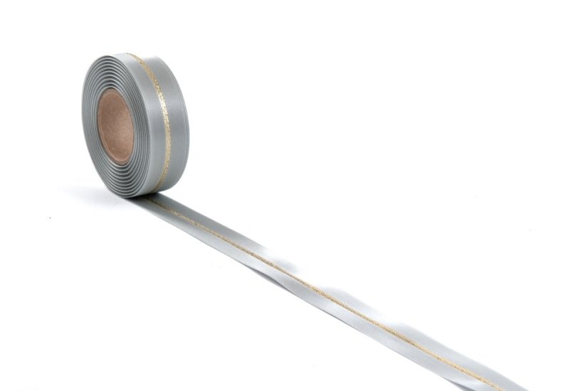 Atlasová oboulící stuha s metalplastem 24 mm - Barva: Skořicová