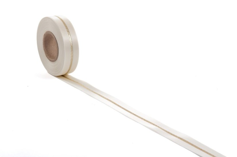 Atlasová oboulící stuha s metalplastem 24 mm - Barva: Skořicová