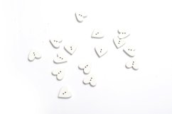 Dřevěné srdíčka - knoflíky 2 cm